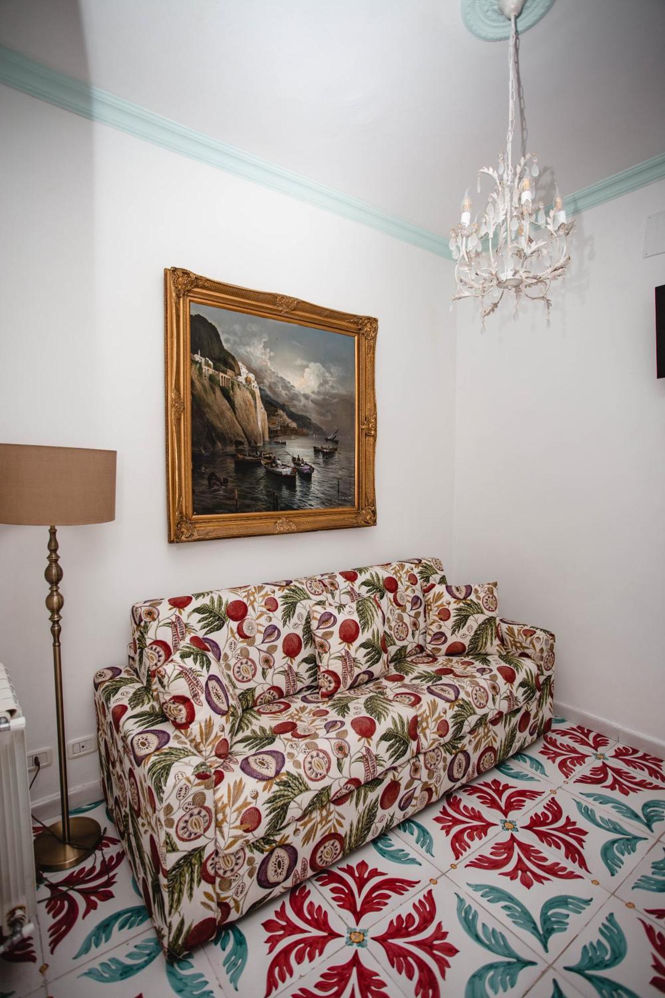 Отель Delfini Trevi House Рим Экстерьер фото