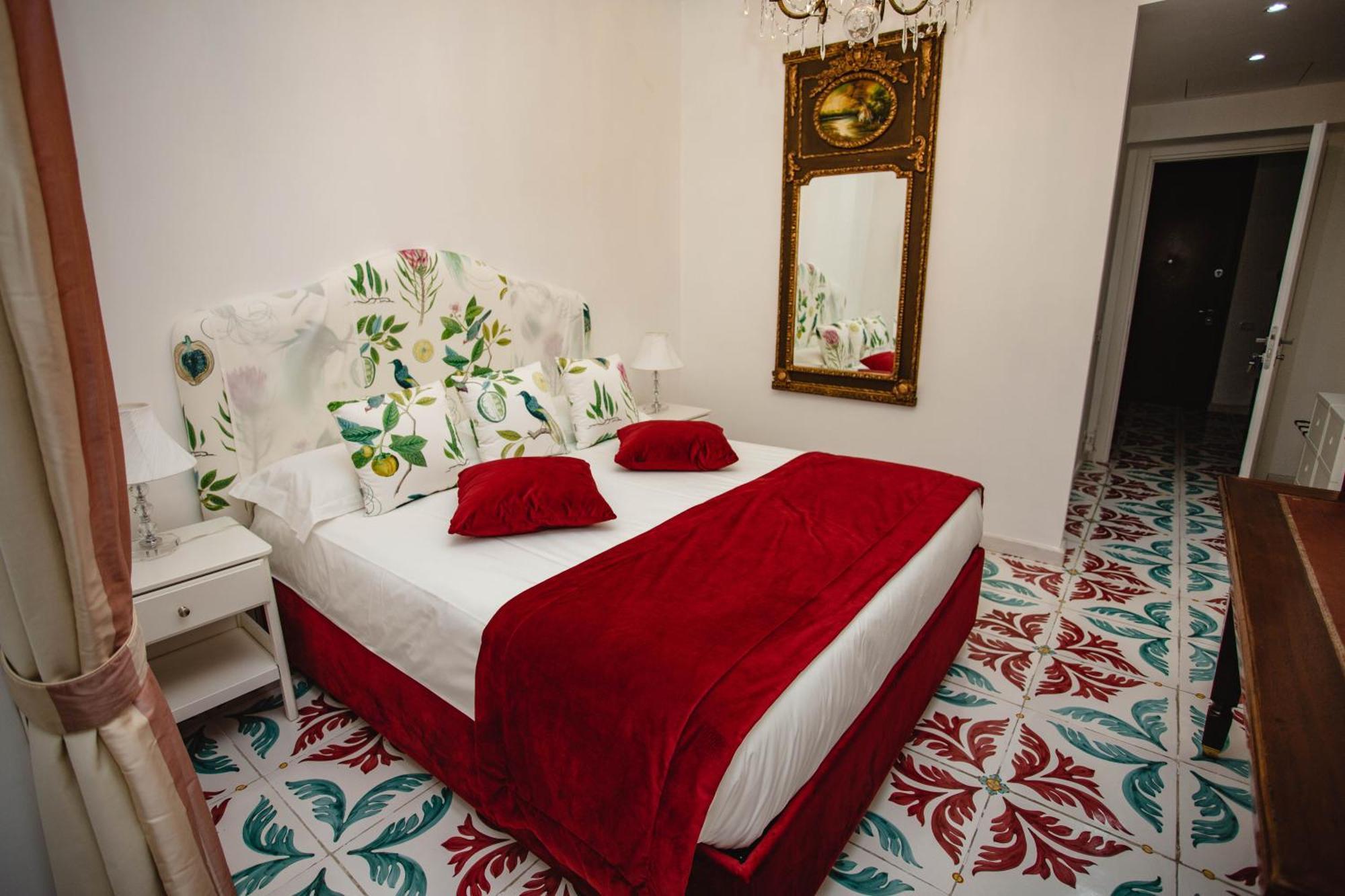 Отель Delfini Trevi House Рим Экстерьер фото