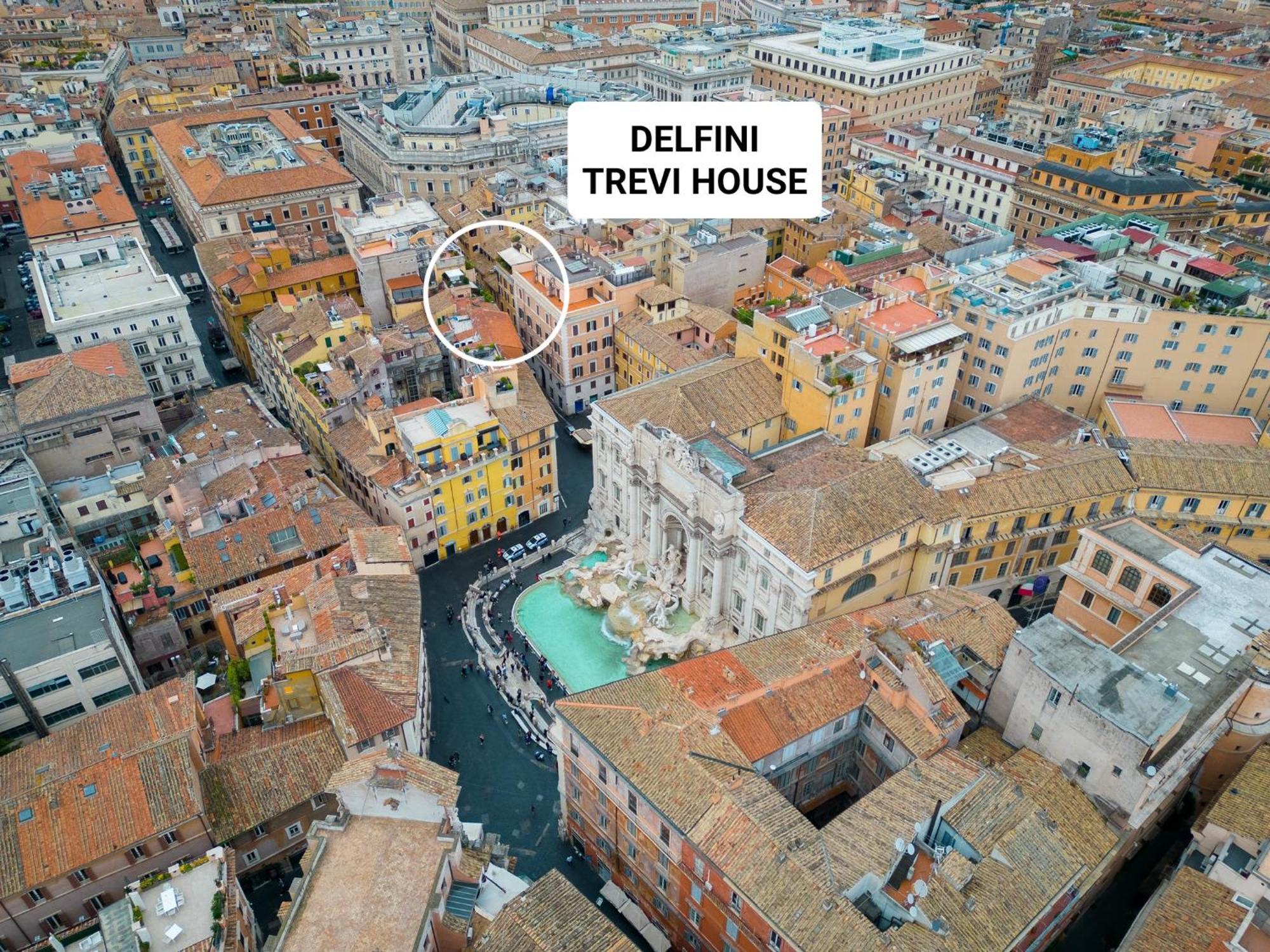 Отель Delfini Trevi House Рим Экстерьер фото